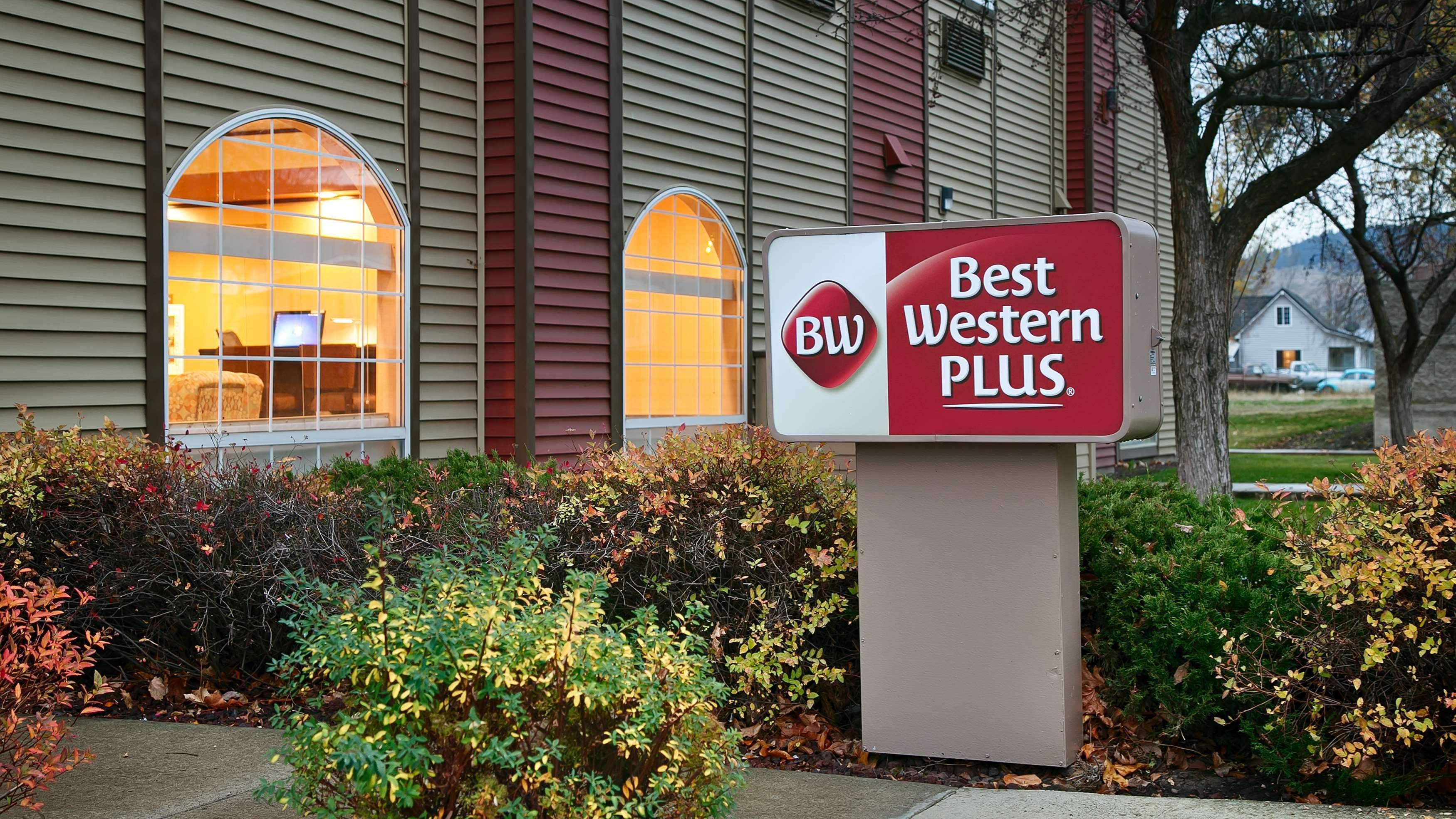 Best Western Plus Rama Inn & Suites La Grande Exterior photo